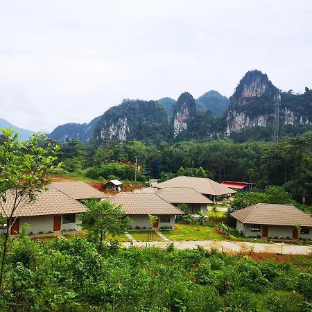 The Liveliwoods บ้านป่าร่าเริง Khao Sok National Park ภายนอก รูปภาพ