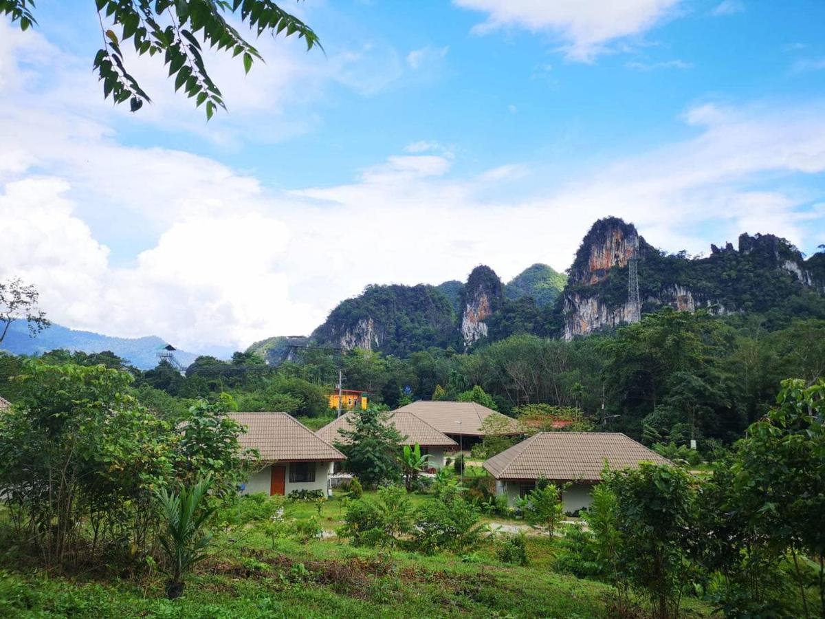 The Liveliwoods บ้านป่าร่าเริง Khao Sok National Park ภายนอก รูปภาพ