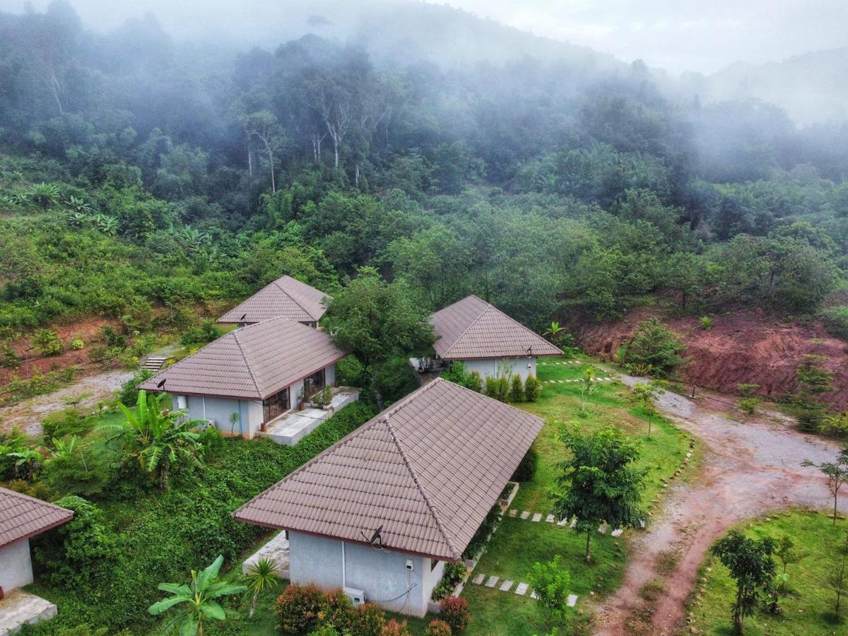 The Liveliwoods บ้านป่าร่าเริง Khao Sok National Park ภายนอก รูปภาพ